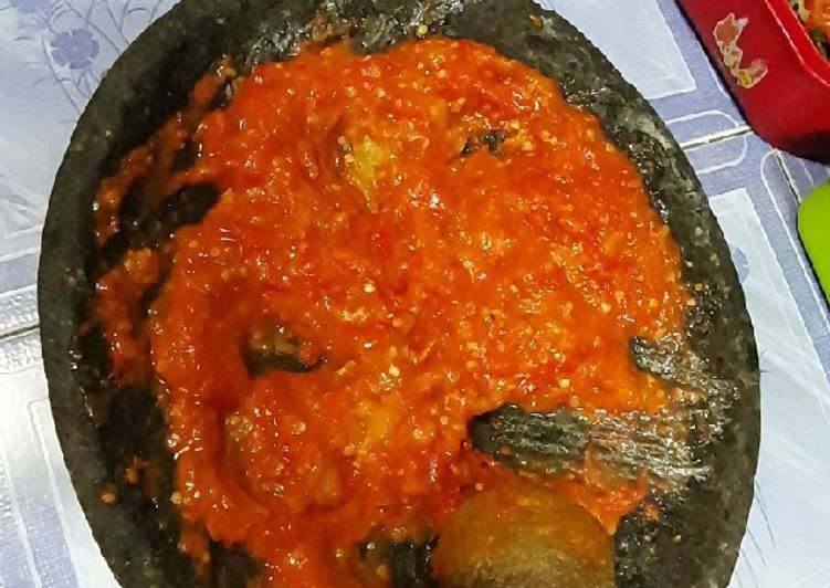 Bagaimana Menyiapkan Sambal cuma 3 bahan irit pisan mantap jiwaaaaa Anti Gagal