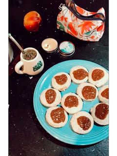 Una foto de Pepas de banana y dulce de leche