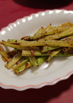 Una foto de Aperitivo de troncos de brócoli