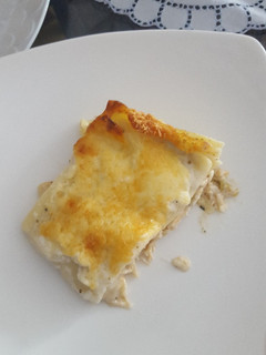 Una foto de Lasgña de pollo en salsa bechamel