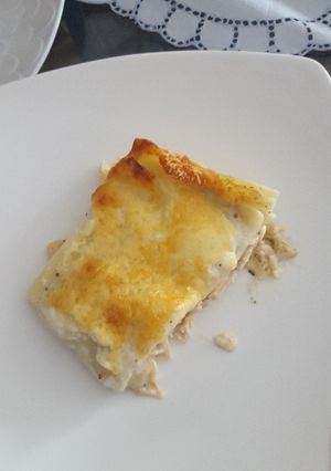 Una foto de Lasgña de pollo en salsa bechamel