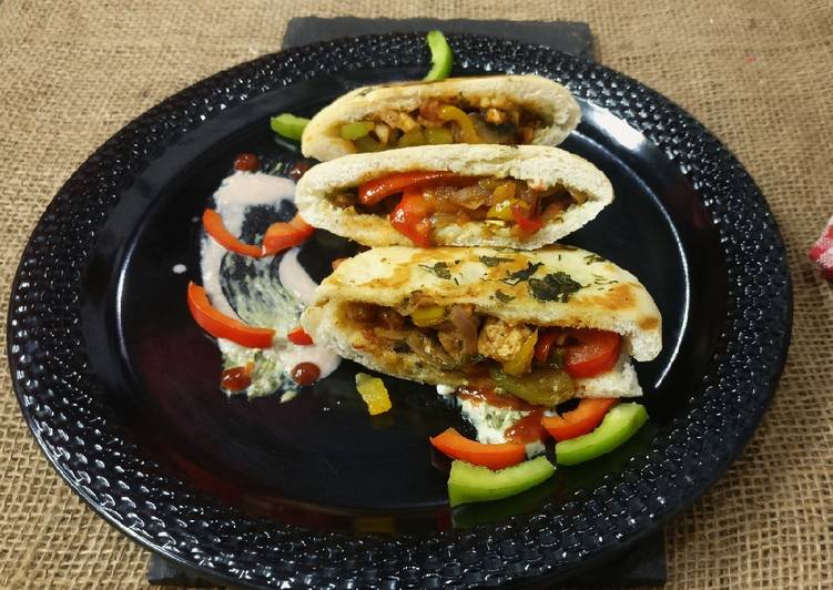Step-by-Step Guide to Make Award-winning Shawarma filling in pita bread