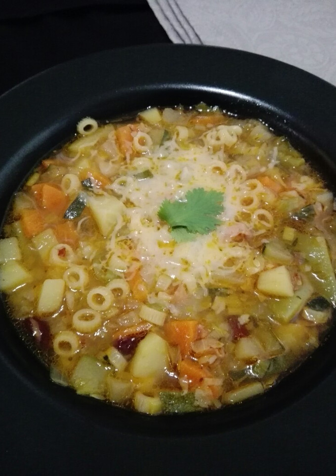 Una foto de Sopa Minestrone