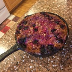 Blueberry Lemon Crumble Skillet A picture of Blueberry Lemon Crumble Skillet.