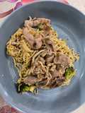Ramen beef brokoli