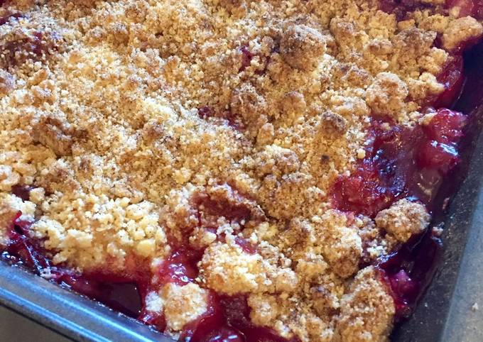 Gluten Free Apple & Plum Crumble