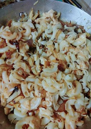A picture of Cheessyy old english macaroni.