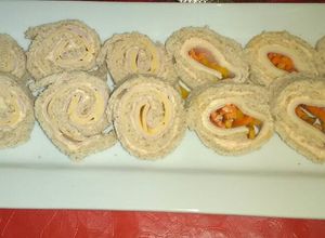 Una foto de Caracoles de pan de molde