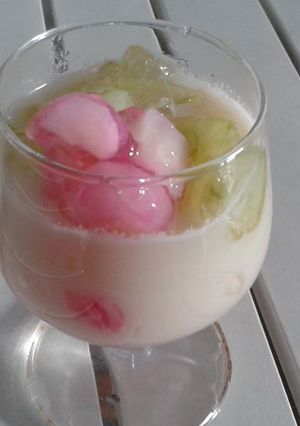 Hình của món Chè củ năng.