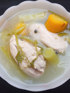 A picture of Chicken broth soup.