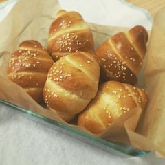 A picture of Butter roll.