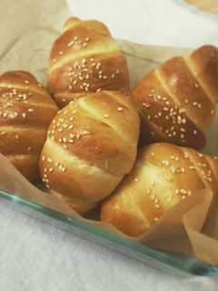 A picture of Butter roll.