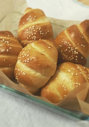 A picture of Butter roll.