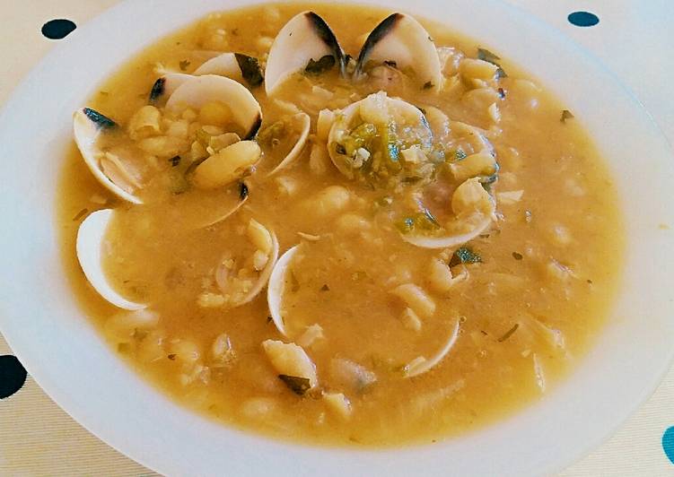Alubias blancas con almejas