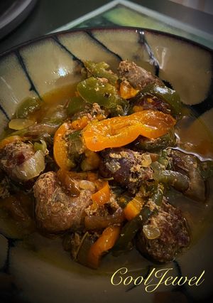 A picture of Sausage and peppers (crockpot).