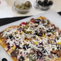A picture of Thin Crust Pizza.