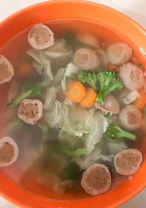 Foto resep Soup Brokoli Bakso