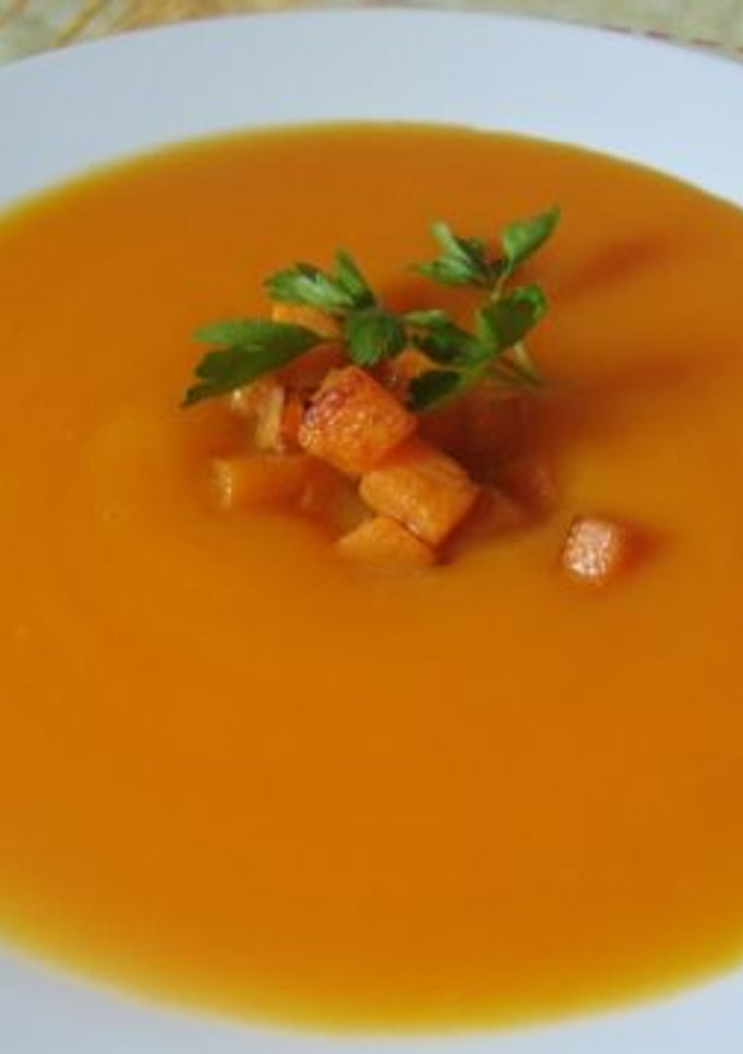 Una foto de Crema de calabaza en olla gm h