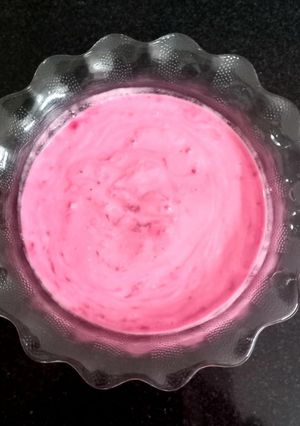 બીટરૂટ રાઇતું (Beetroot Raita Recipe In Gujarati) રેસીપી મુખ્ય ફોટો