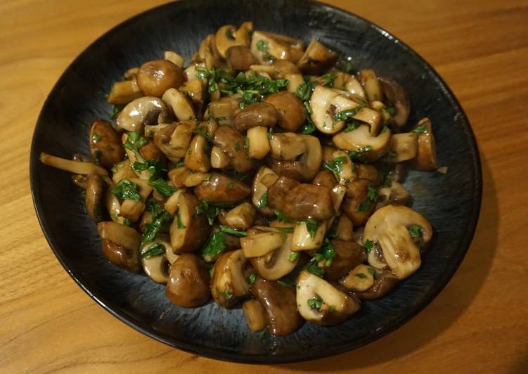 Mushrooms in oyster sauce