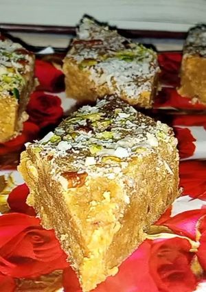 A picture of Gurr aur chanay ki Dal ka Halwa.