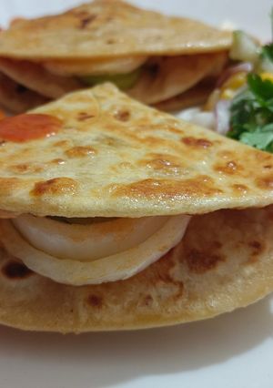 দেশি টর্টিল্লা র্যাপ (deshi tortilla wrap recipe in Bengali) রেসিপির প্রধান ছবি