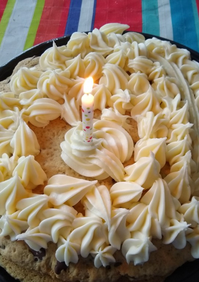 【美式】我的巧克力碎片餅生日蛋糕 的食譜成品照片