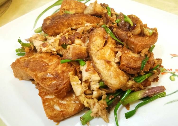 Easiest Way to Make Yummy Tofu with Spring Onion