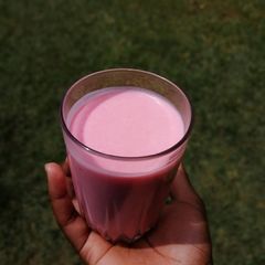 A picture of Strawberry yogurt.