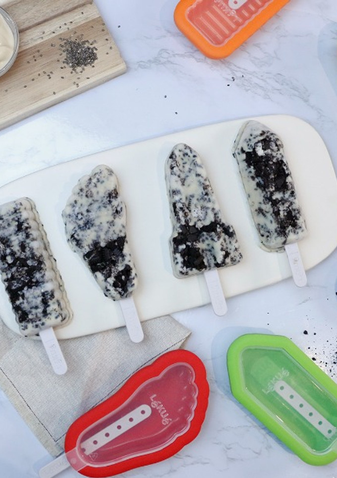 Una foto de Polo vegano de yogur y galleta - Moldes de helado icónicos | Lékué