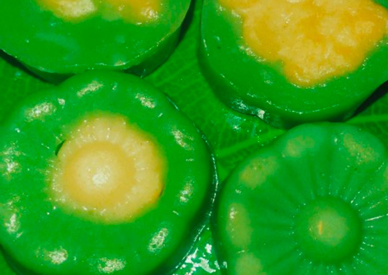 Kue nona manis