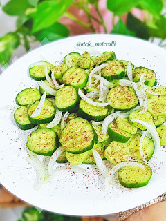 عکسی از دستور سالاد خیار و سماق
