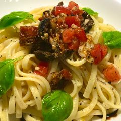 Linguine with Rustic Summer Dressing (V) A picture of Linguine with Rustic Summer Dressing (V).