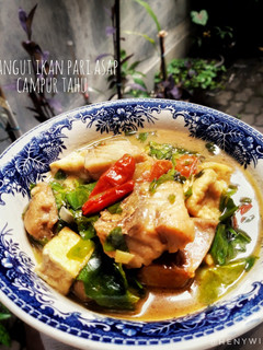 Foto resep Mangut ikan pari asap campur tahu