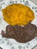 Puré de Zapallo con Bife al Ajo