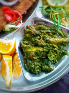 A picture of Methi palak aloo.