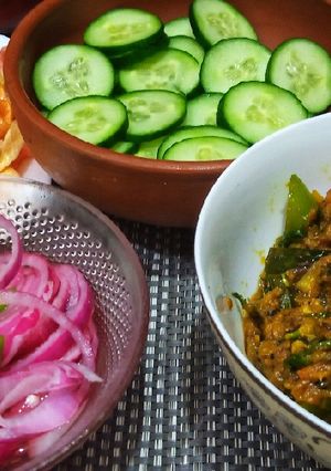 A picture of Baingan ka bharta.
