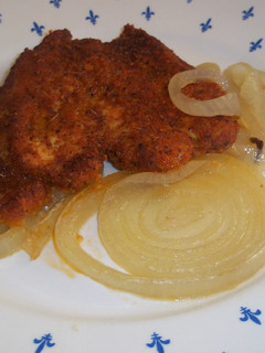 Una foto de Pechuga chimichurri y cebolla caramelizada sin azúcar