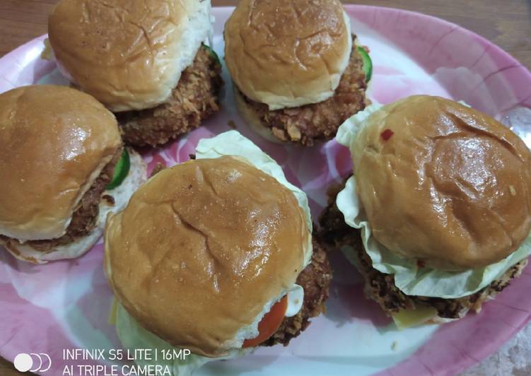 Simple Way to Prepare Award-winning Zinger Burger