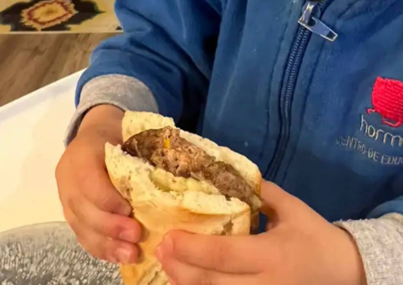 Hamburguesa de ternera y verduras para niños