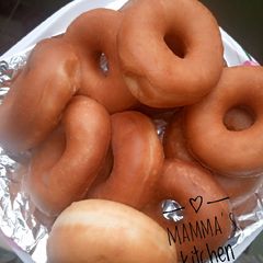 A picture of Fluffy doughnut.