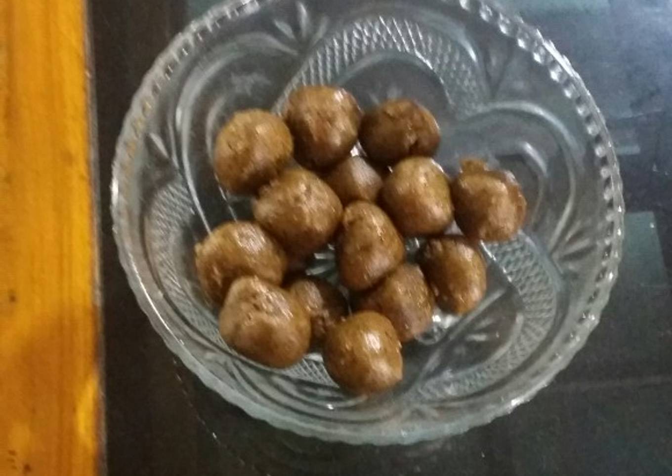 Dry ginger candy or goli