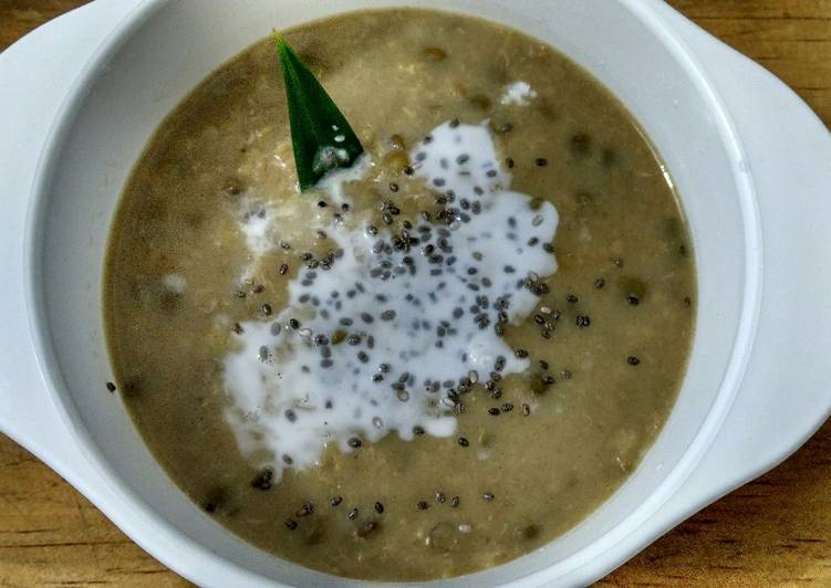 Rolled Oat Mung Bean Porridge with Banana Dates Coconut Milk