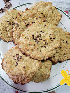 Una foto de Galletas de avena con manzana y sazón de janny