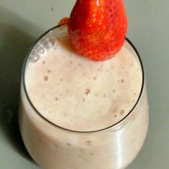 Banana and strawberry smoothie A picture of Banana and strawberry smoothie.