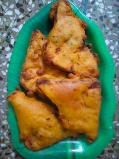 ब्रेड पकौड़े (bread pakode recipe in Hindi) रेसिपी मुख्य फोटो