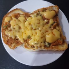 A picture of Peri Peri paneer and vegetable toasties.