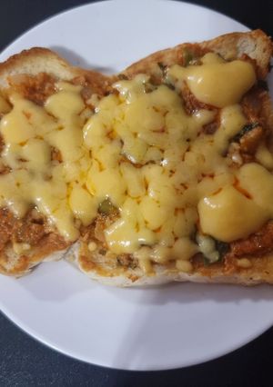 A picture of Peri Peri paneer and vegetable toasties.
