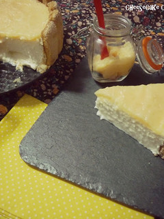 Una foto de Cheesecake con curd de pomelo