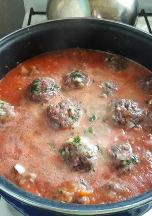 Una foto de Albóndigas con papas